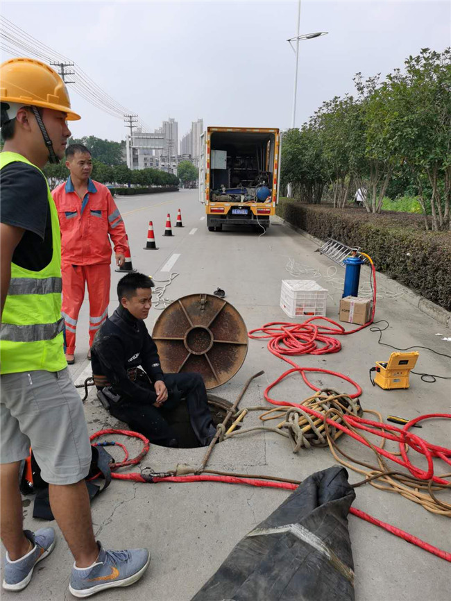 百色翻衬法管道修复技术主要工序
