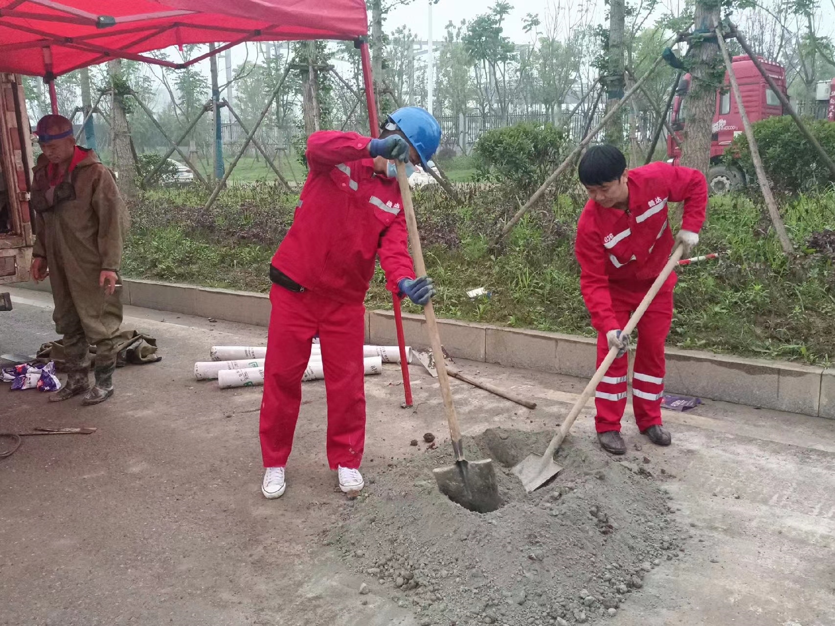 百色管道疏通哪家好】及时进行市政管道清淤